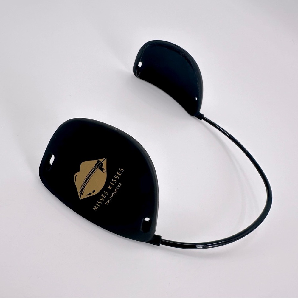 Misses Kisses Uplifting Frontless Bra Accessory